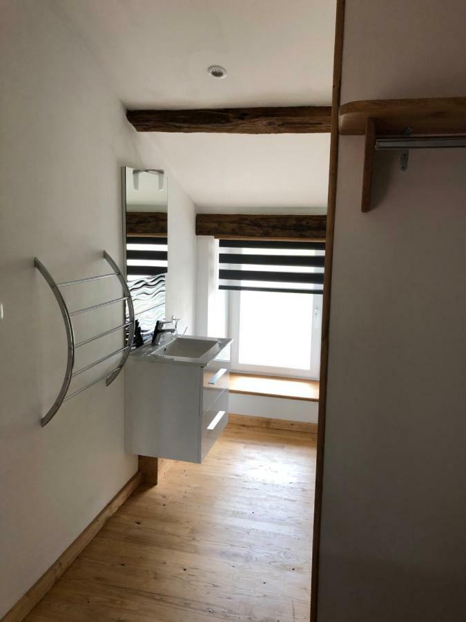 The Walnut Tree Gite Le Dorat Bagian luar foto